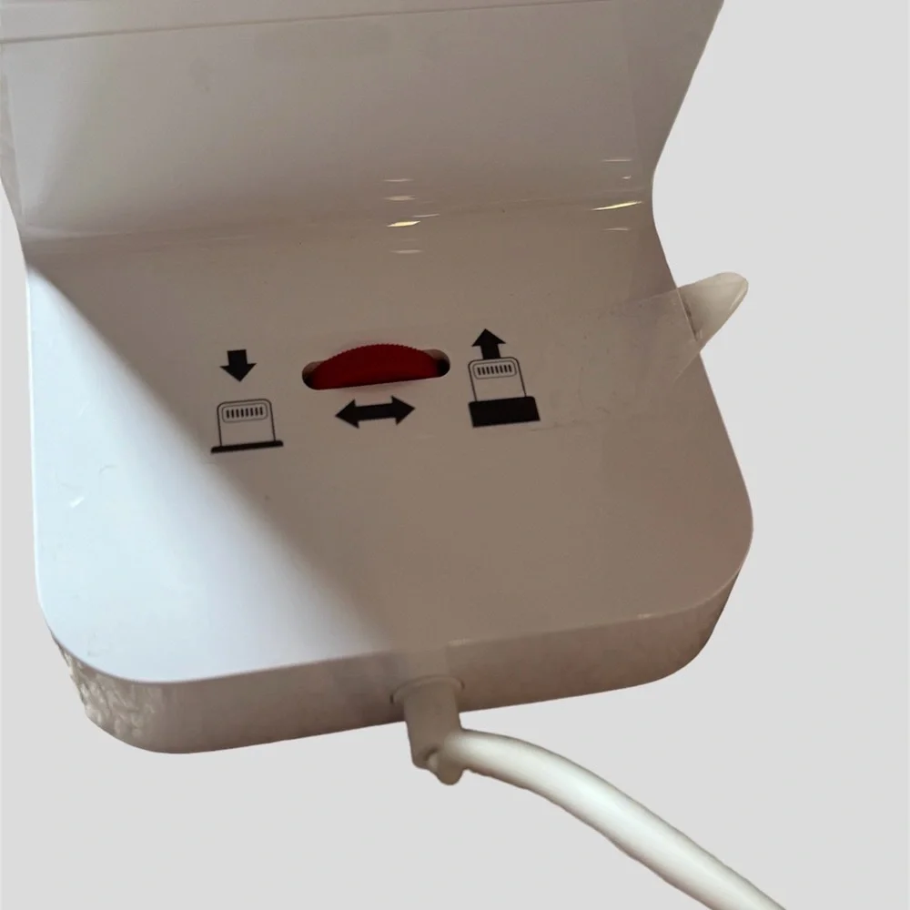 belkin 2-in-1 iPhone and Apple Watch Charger